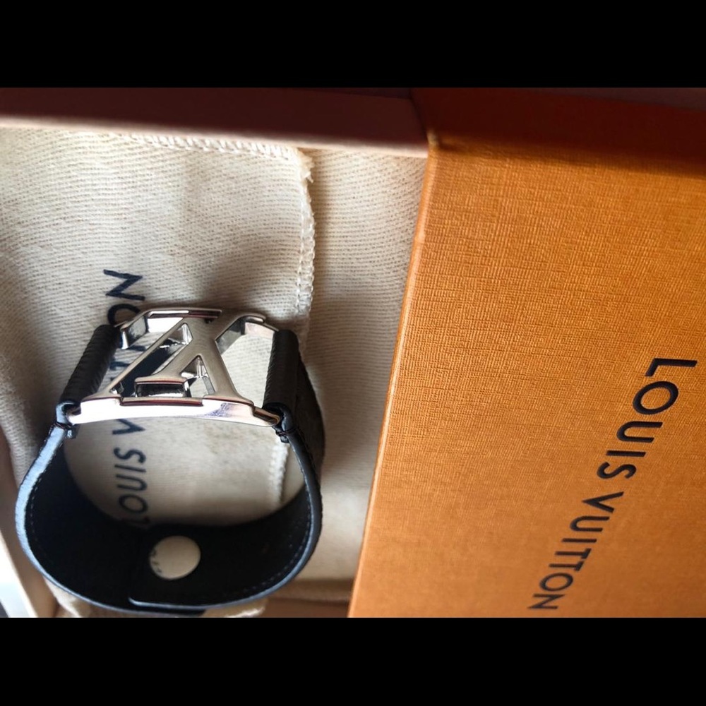 Louis Vuitton Logo bracelet (Unisex) - Picture 2 of 6